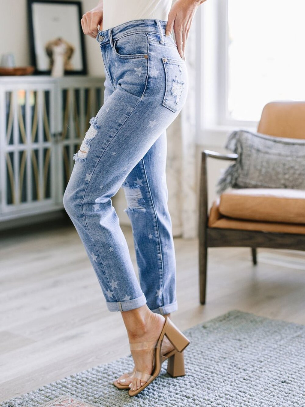 JUDY BLUE Mid Rise Star Print Boyfriend Jeans | Size: 0/24 - Picture 6 of 7